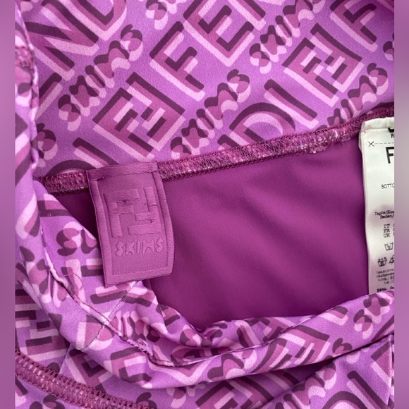 Fendi X Skims Biker Shorts Small - Picture 6 of 6